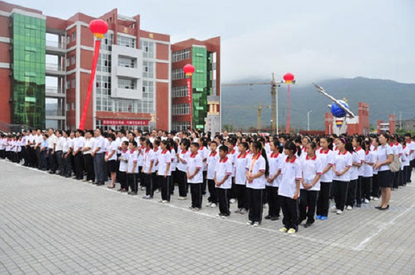 四川初中生可以去讀什么幼師學(xué)校