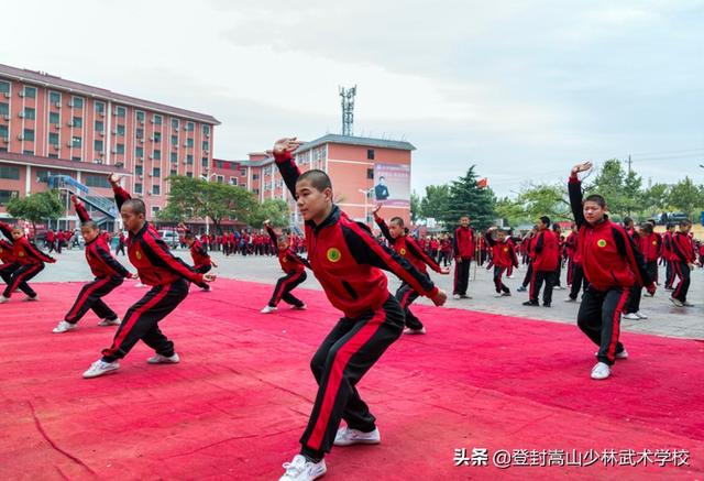 軍事化管理封閉式學校初中(長沙軍事化管理封閉式學校初中)