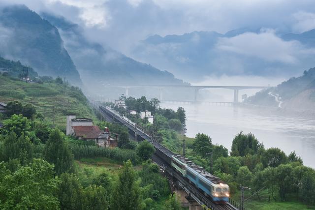 西昌鐵路學校(西昌鐵路學校在哪里)