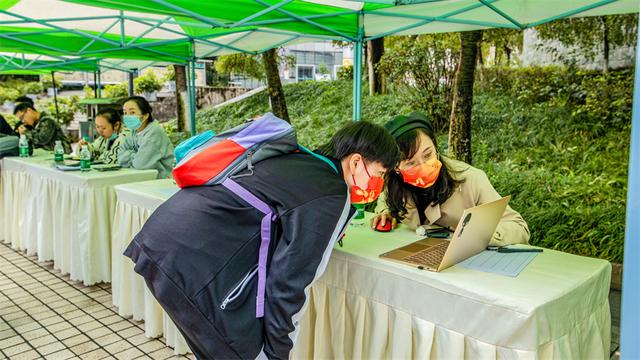 四川城市職業(yè)技術學校(四川城市職業(yè)技術學院垃圾清運)