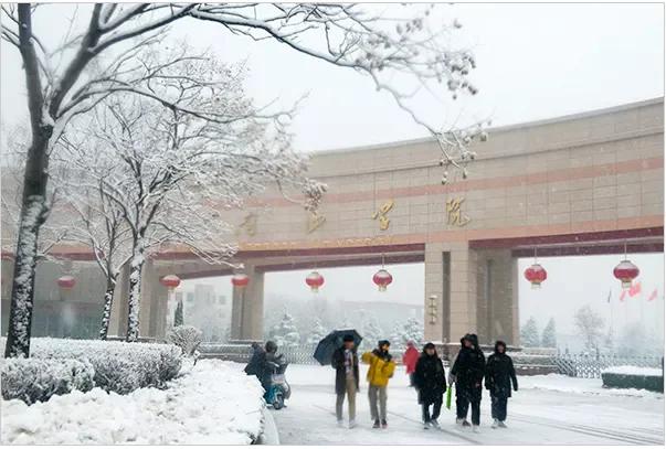 不用高考的全日制大學(大專可以直接進去嗎)